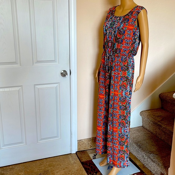 NWOT Multicolored Abstract Print Sleeveless Scoop Neck Wide Leg Jumpsuit Size M. - Picture 5 of 5